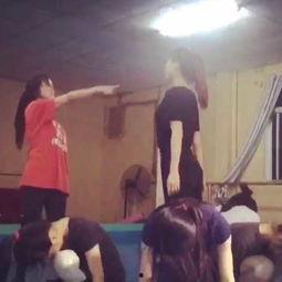 简单的成人道具舞蹈视频,解锁成人舞蹈新境界